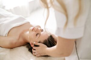 What Is a Luxury Rehab in Michigan? Benefits of Luxury Addiction Treatment 